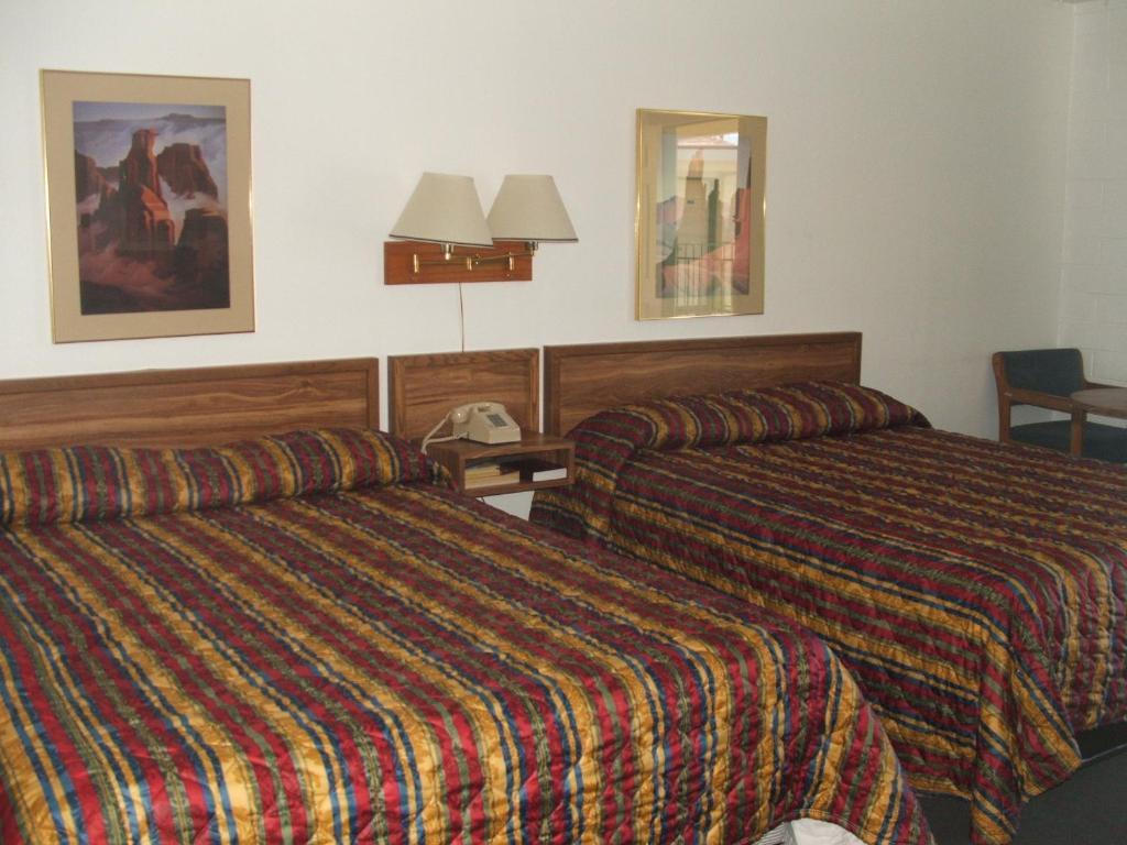 Arizona Inn Kingman Room photo